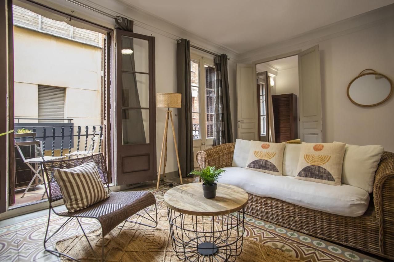 P2sal1071- Elegant In Carrer De Salinas Barcellona